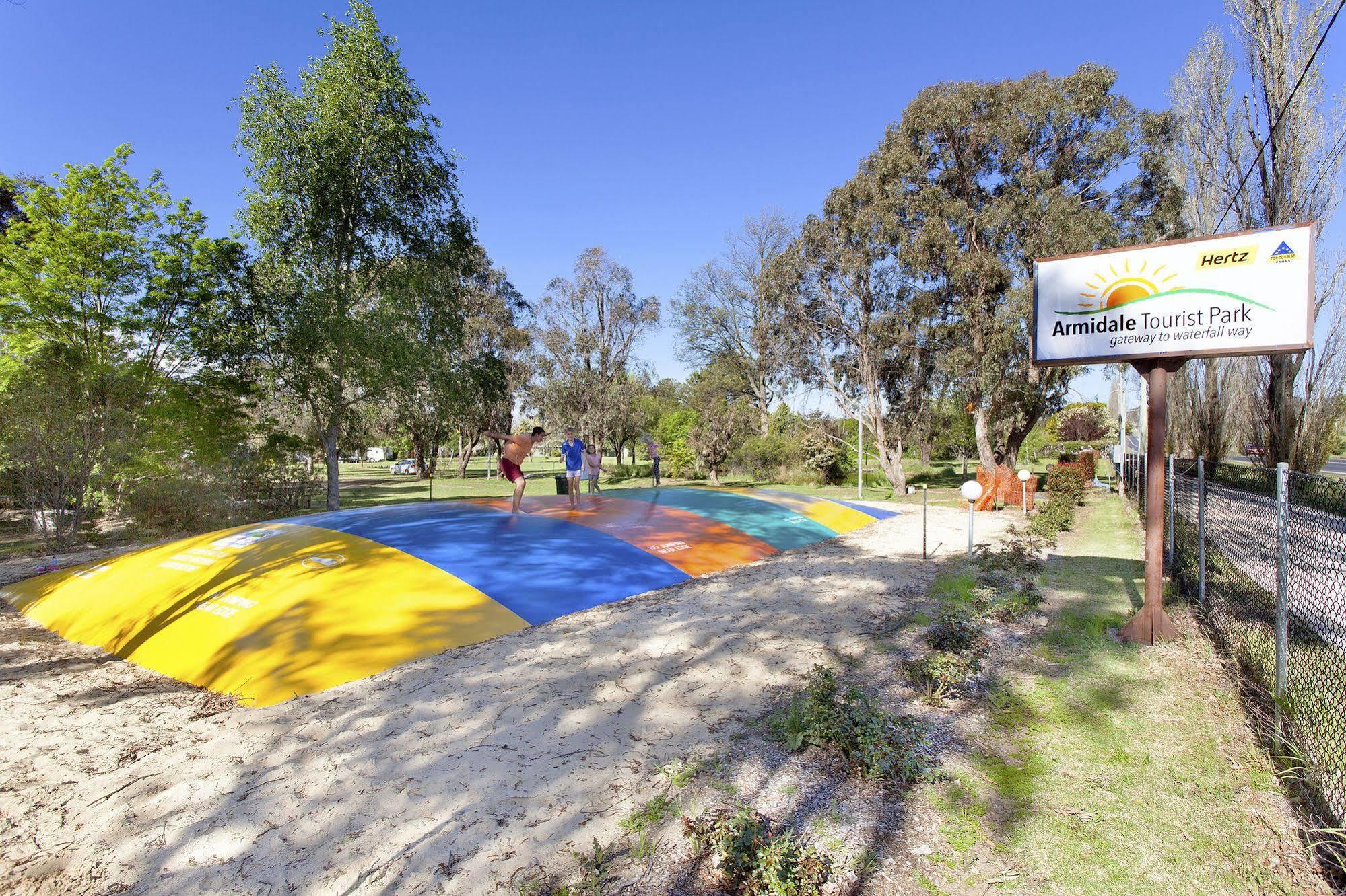 Отель Armidale Tourist Park Экстерьер фото