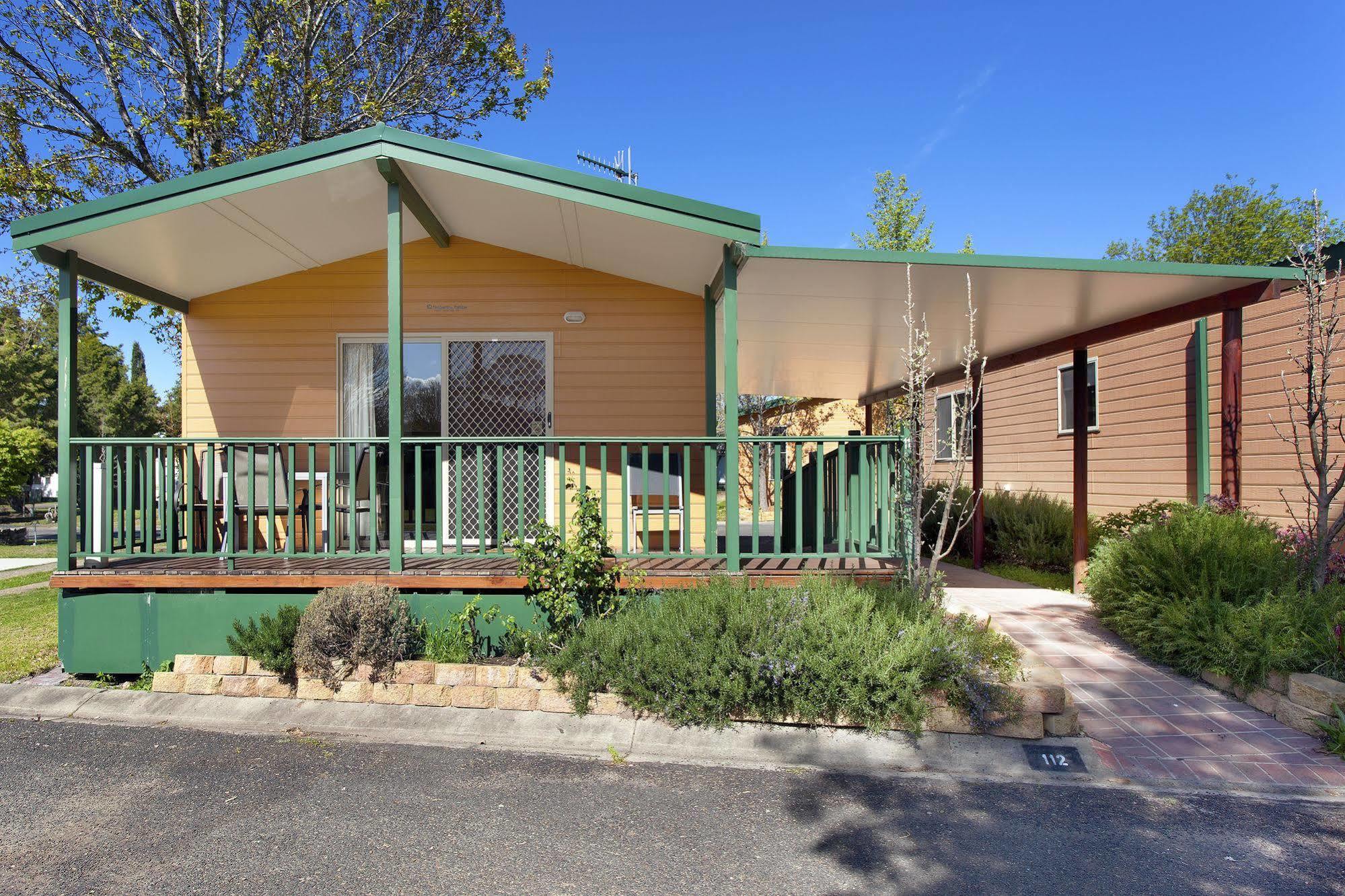 Отель Armidale Tourist Park Экстерьер фото